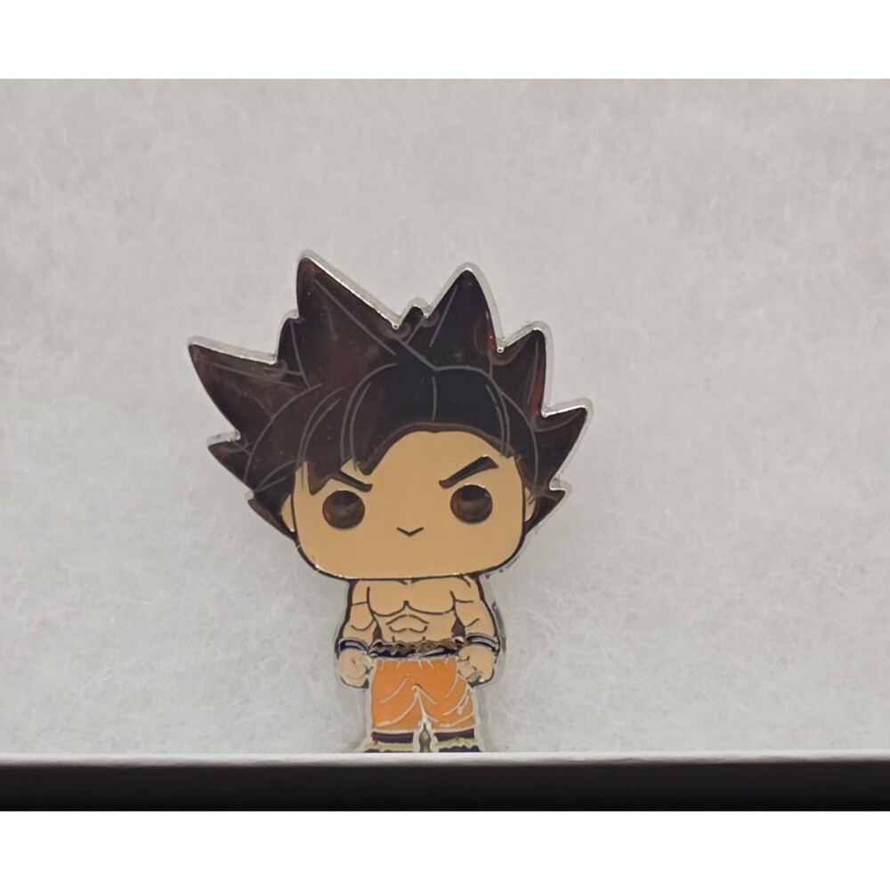 DRAGON BALL Z ANIME GOKU ULTRA INSTINCT HAT/CLOTHING METAL ENAMEL PIN